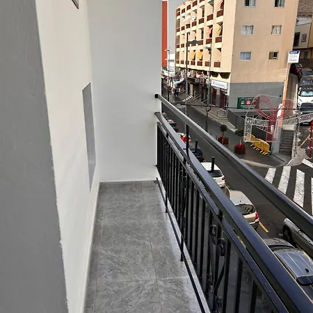 Apartamento En Los Cristianos 2 Habitaciones 4 Huespedes Vv Elenita Buitenkant foto
