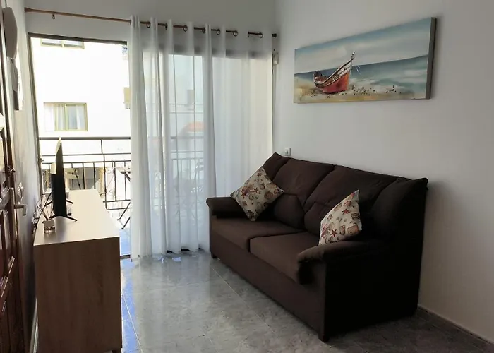 Apartamento En Los Cristianos 2 Habitaciones 4 Huespedes Vv Elenita